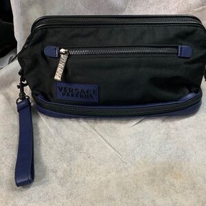 Versace  Parfums Dopp Kit Toiletry/Cosmetic  Zip Around  Bag with Blue Trim